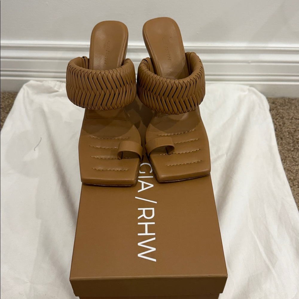 🌾 GIA / RHW Rosie Huntington-Whiteley Leather Sandals – Size 37,5 Worn Once